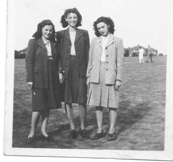 Kathleen, Margaret Lee and Pat Tucker