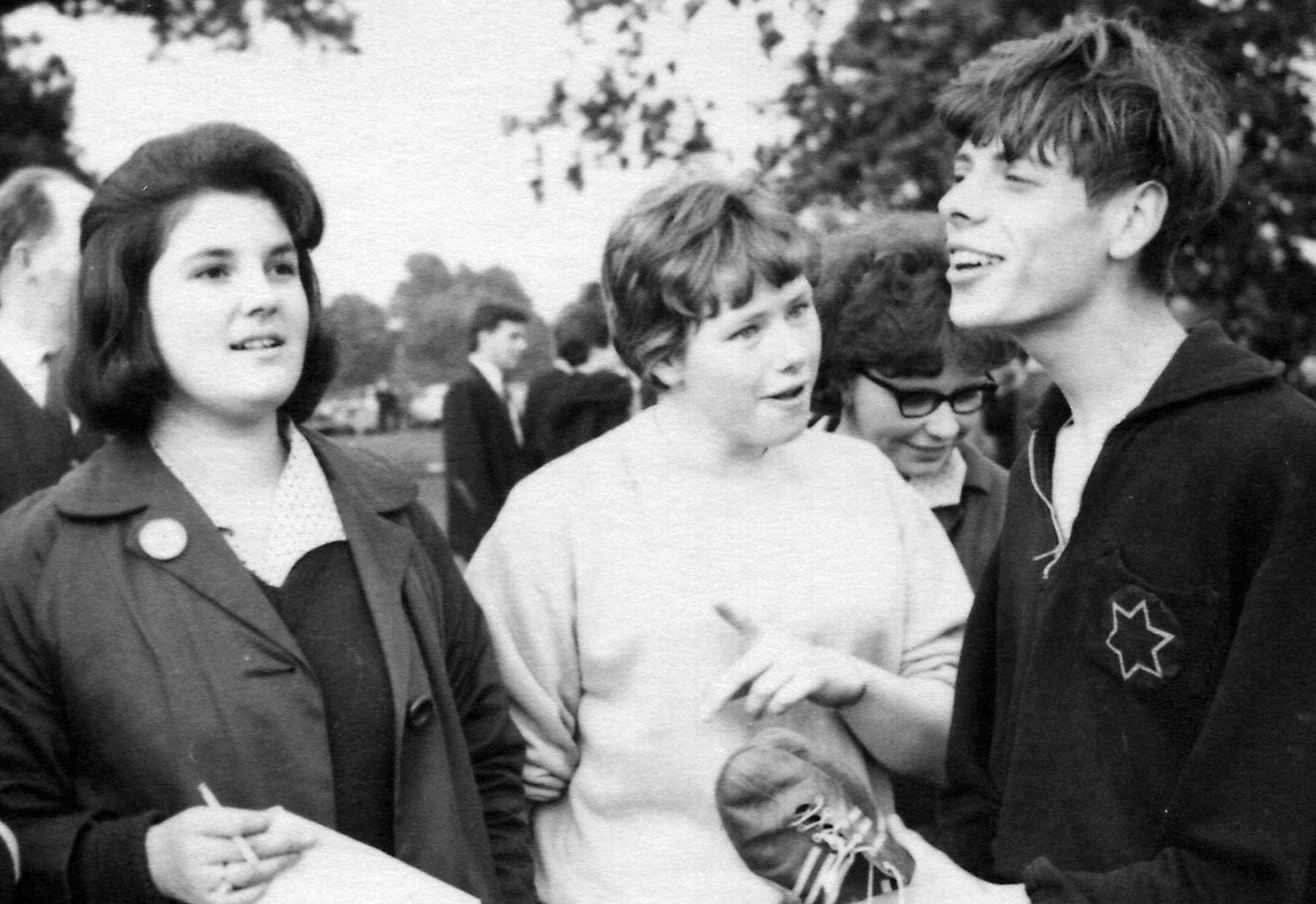 Leon & fans